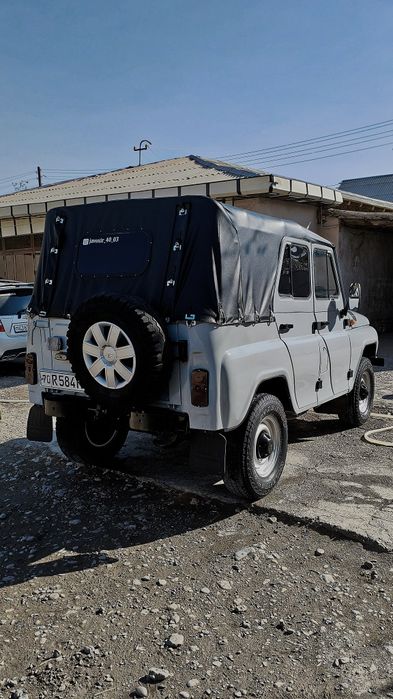 Uaz 31512 sotiladi
