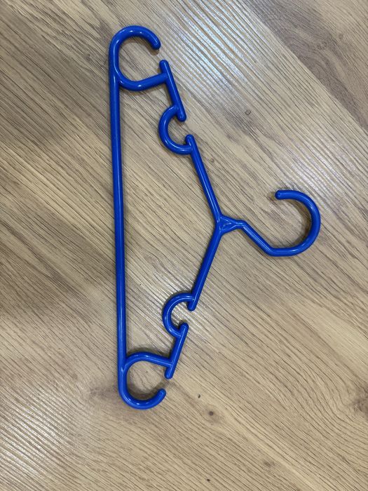 Продам детские вешалки