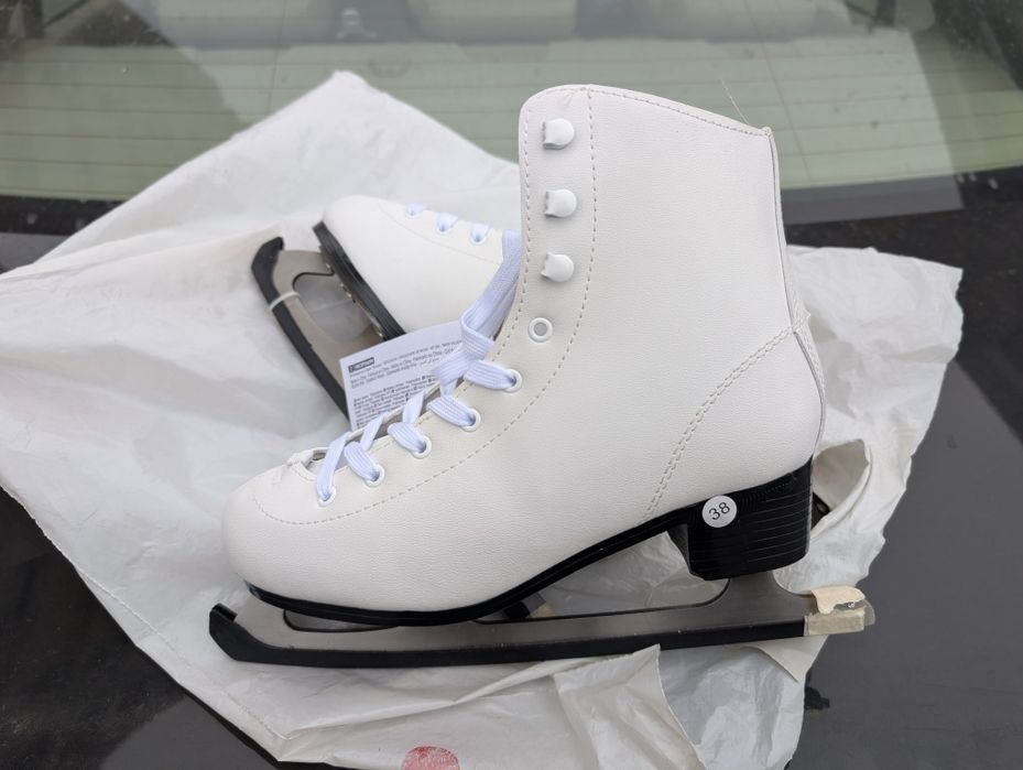 Patine gheata dama masura 38 Decathlon noi