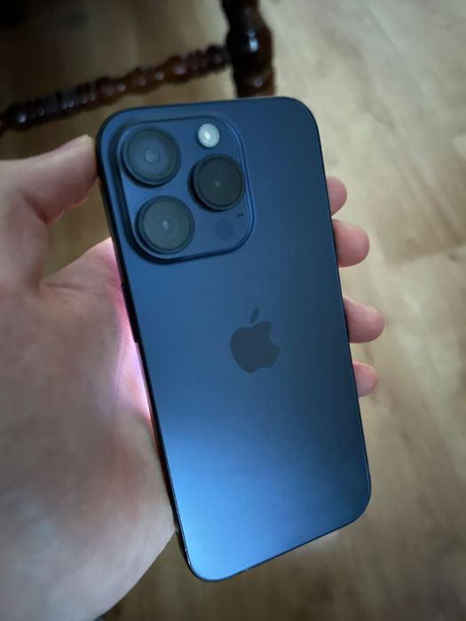 Продам IPhone 15 Pro