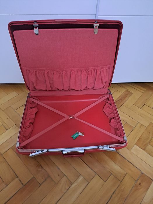Valiza/geamantan Samsonite.