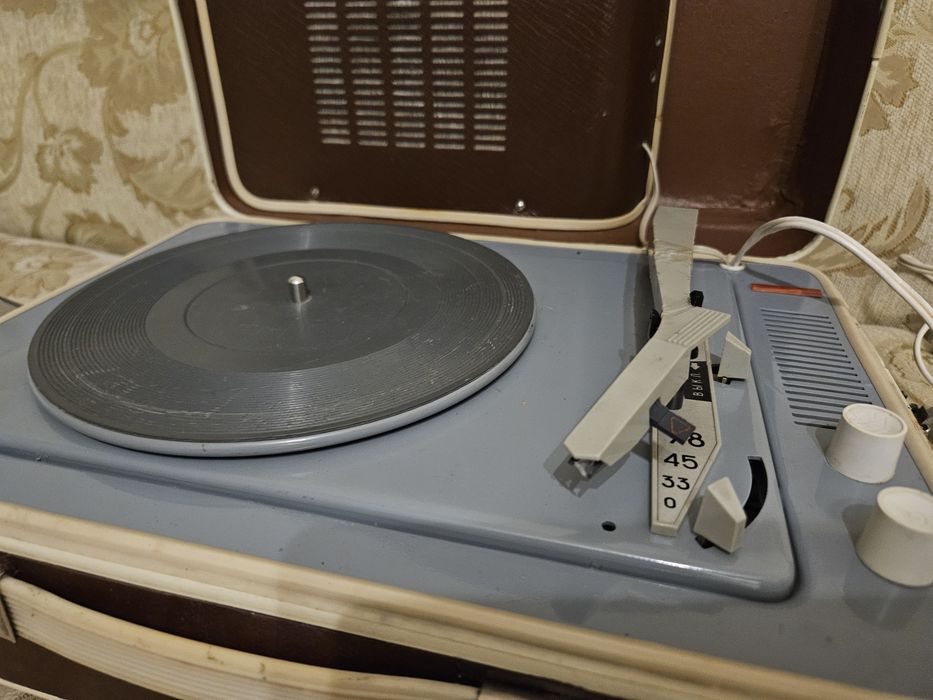 Электрофон Юность- 301