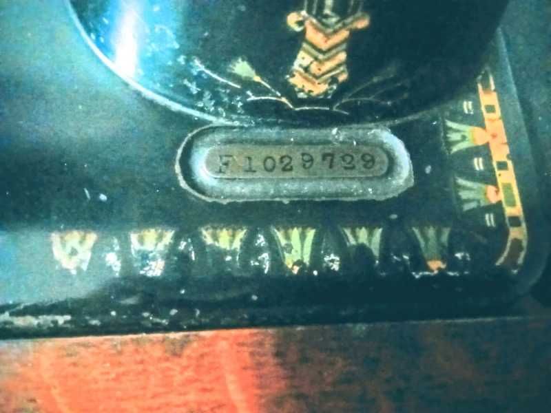 Masina de cusut Singer