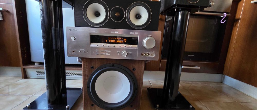 Продавам тонколони+център+съраунд колони на марката bronze audio +ресивър yamaha