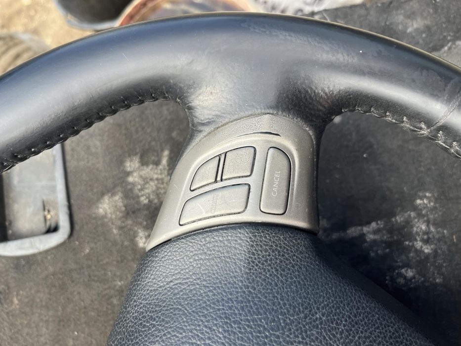 Кожен волан с Airbag за SUBARU LEGACY 2.0 I 2008г ном 100