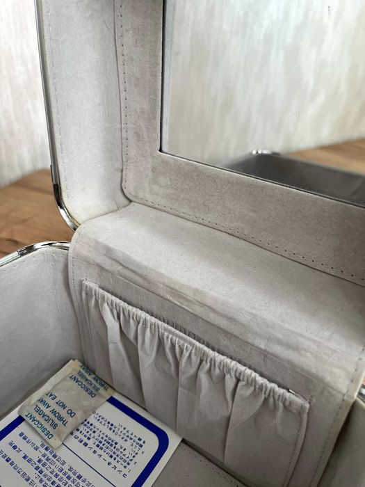 Cutie Cosmetica Medie cu Cifru