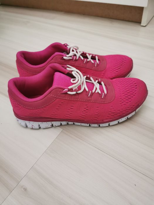 Дамски маратонки