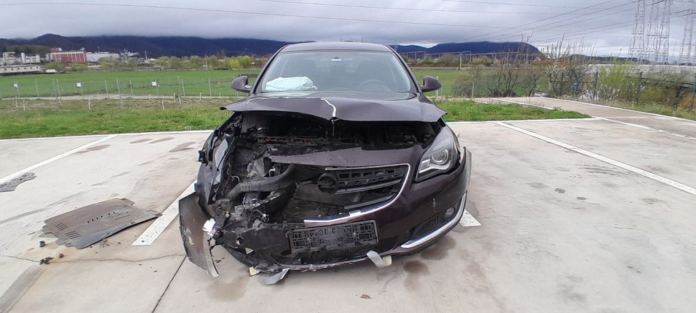 Dezmembram Opel Insignia 1.6 CDTi B16DTH