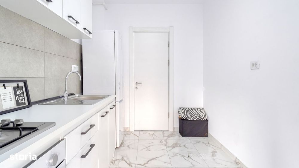 Apartament Spațios Și Curte În Cristian