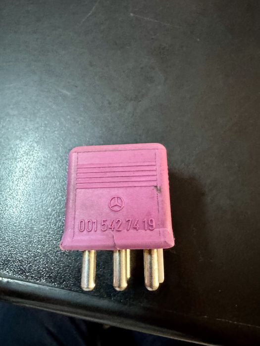 Releu decapotare mercedes sl model r129 cod : 0015427419