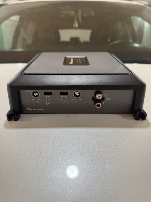 Усилитель Pioneer GM-D7500M