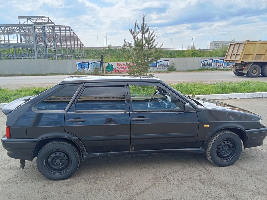 Продам машину ваз-2114