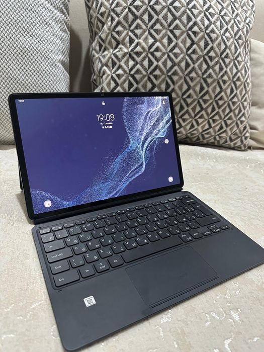 Планшет.   САМСУНГ