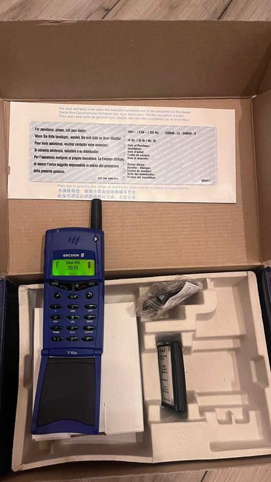 Ericsson T10, nou, toate accesoriile.