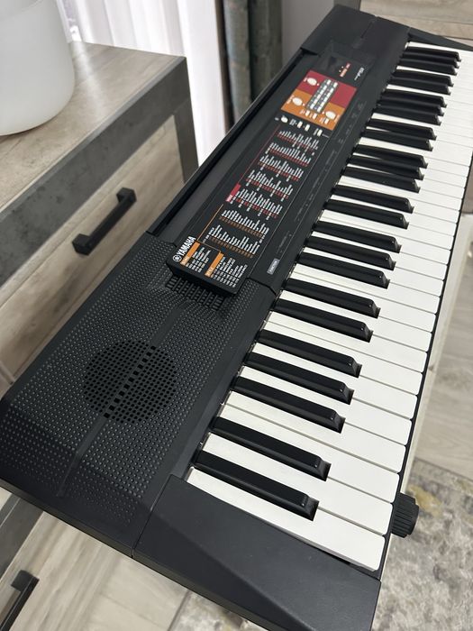 Orga Yamaha PSR F51