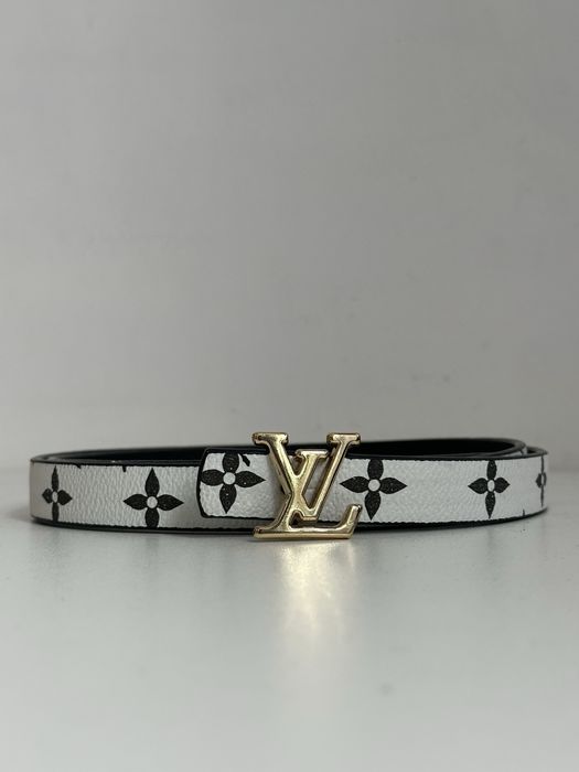 LV curea cu 2 fete, superbă. 115 cm