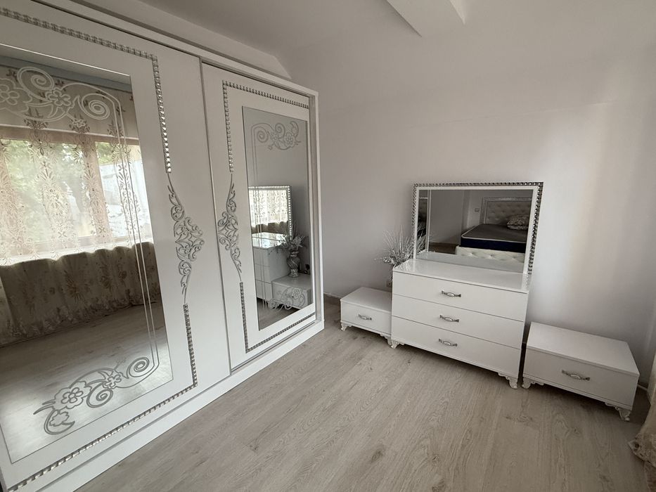 Inchiriez aparatment de 3 camere ultracentral!