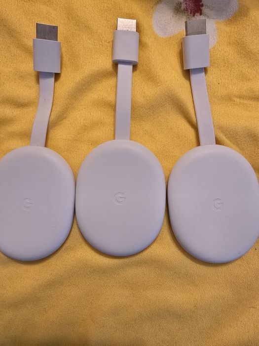 Vând media player Google Chromecast 3buc