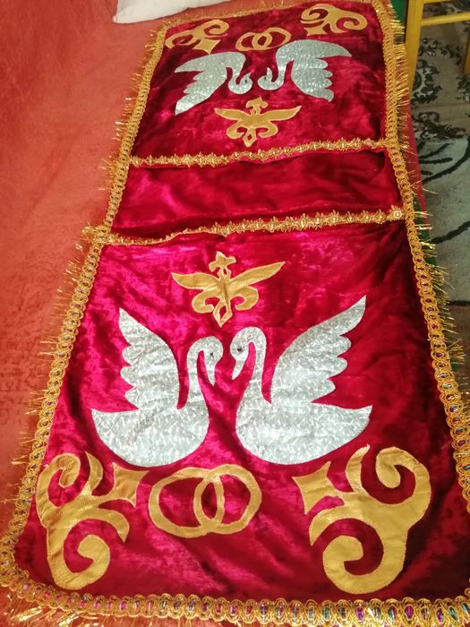 Продам шикарный коржын +платок