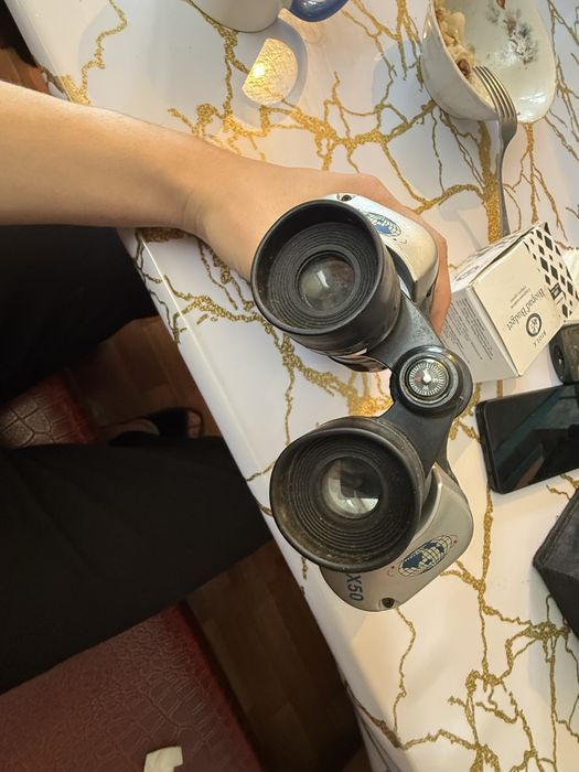 продам бинокль 15000 тг срочно