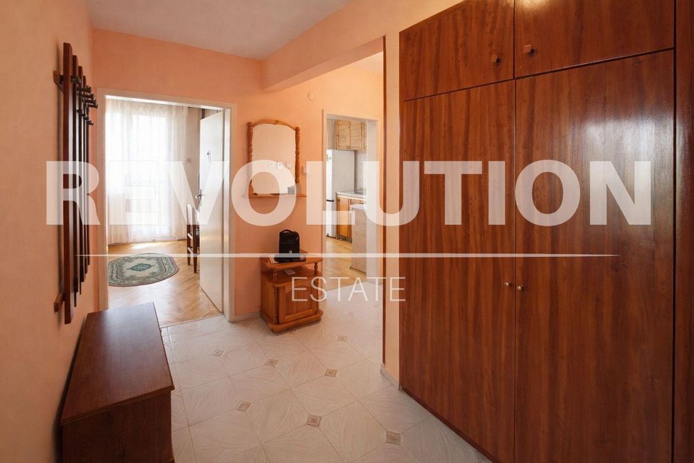 Дава се под наем Тристаен апартамент в Пловдив, Кючук Париж - 80 кв.м за 420 € - Снимка #10