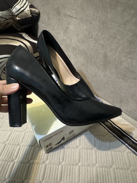 Продам туфли новые с этикеткой