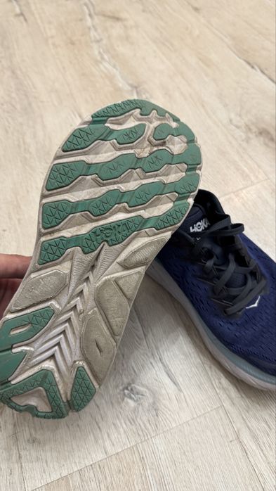 Adidasi alergare hooka clifton 8