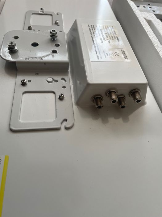 Сателитна Антена