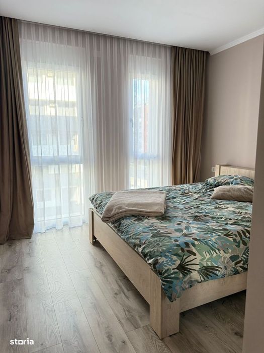 Închiriez apartament cu 3 camere