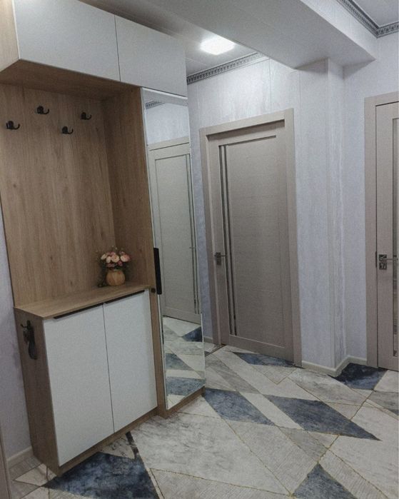 Продается 4 комн квартира на Шота Руставели V362