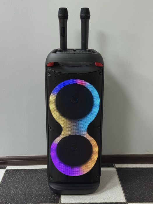 Колонка караоке с микрофоном