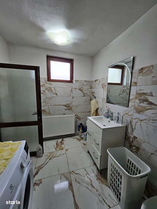 Casa cu 1566 mp teren in sat Mandruloc, com. Vladimirescu, jud. Arad