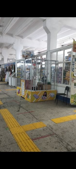 Продам витрины готовый бутик