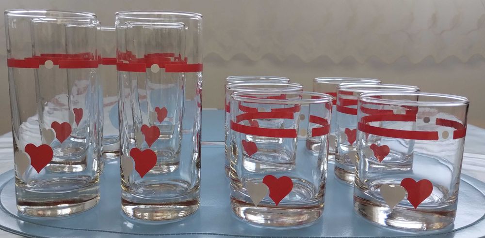 Чаши-стъкло (бира,ракия,вода),сервизи