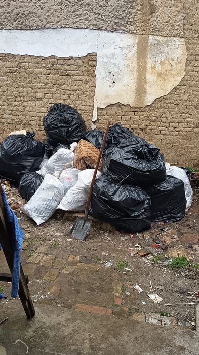 Debarasez apartamente poduri beciuri