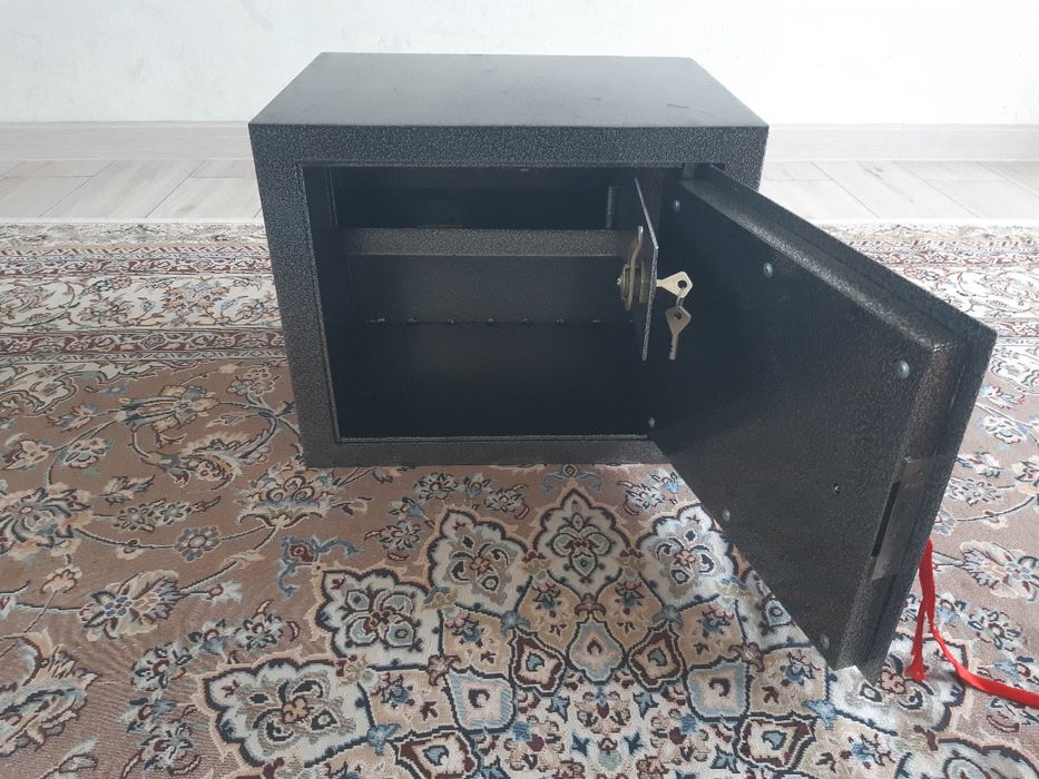 Продаю сейф, для дома и офиса