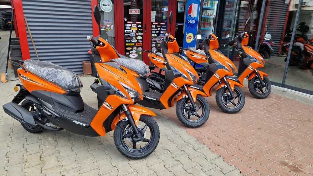 FARA PERMIS Scuter pe benzina Daytona Rate in magazin Revo 50 moto