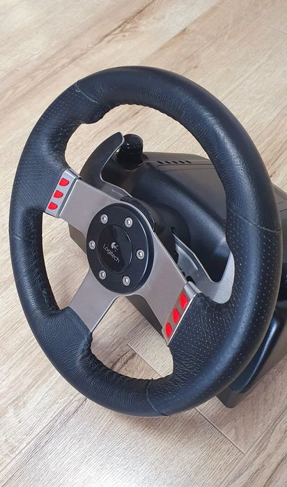 Logitech g27 functioneaza perfect