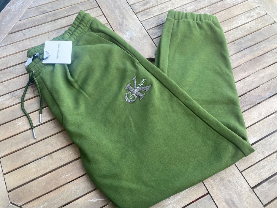 спортни панталони calvin Klein