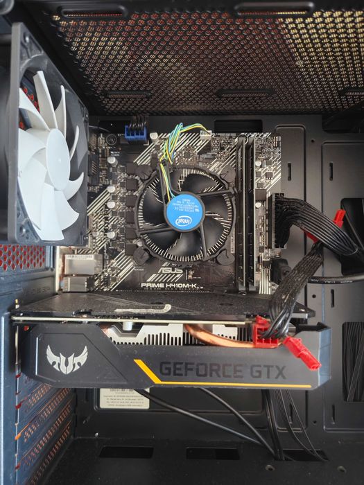 Pc gaming/birou ASUS