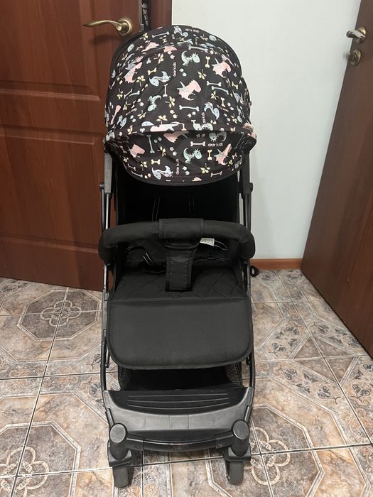 Прогулочная детская коляска