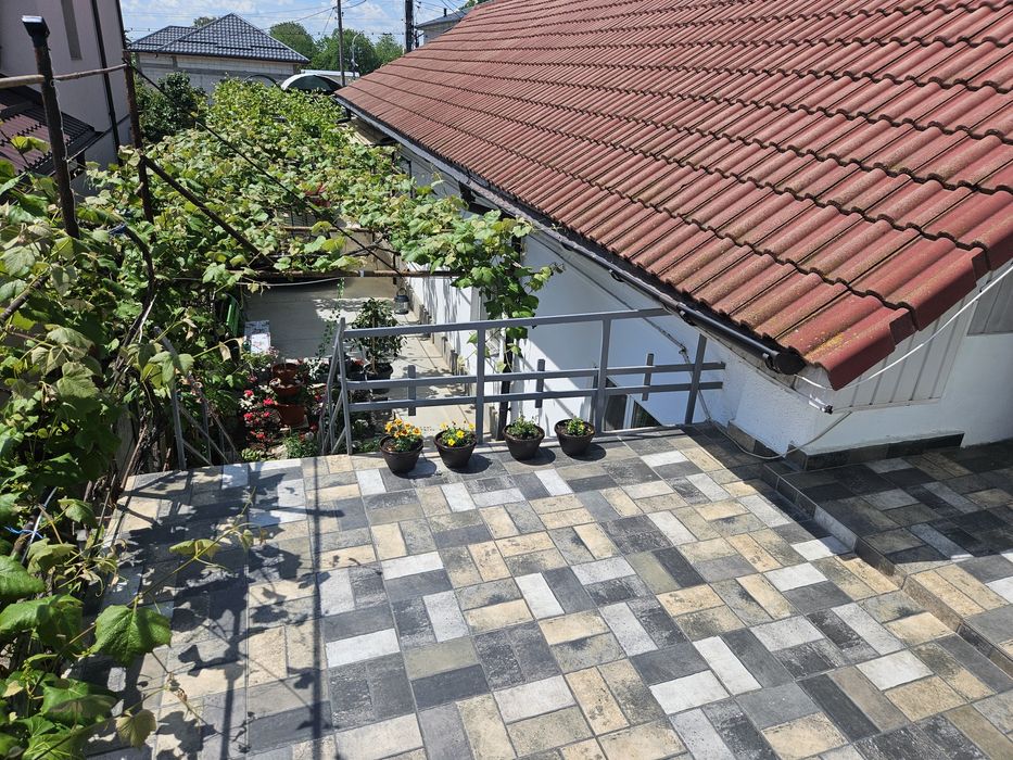 Casa cu teren, zona Bold