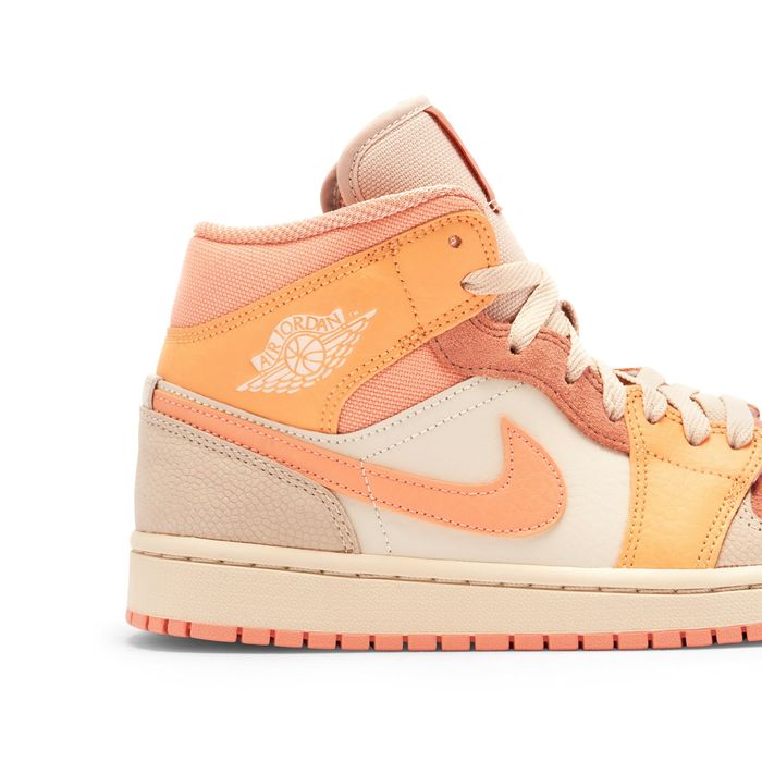 Air Jordan 1 Mid “Apricot Orange”