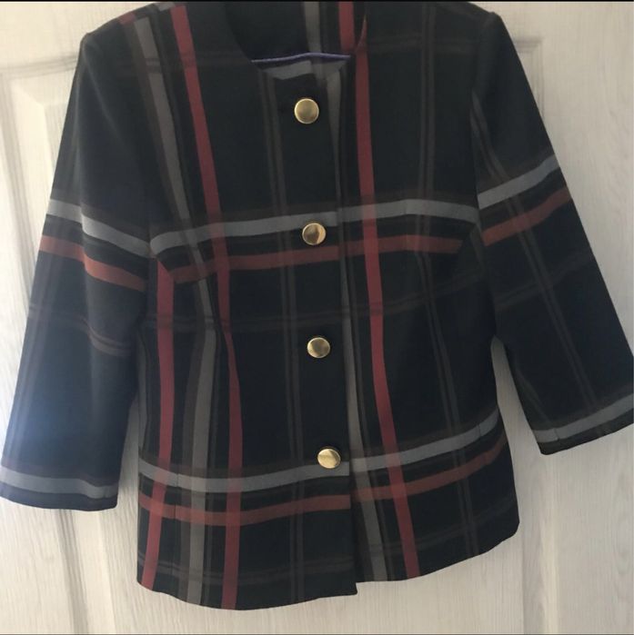 Костюмы и пиджаки