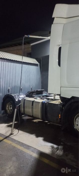 Тягач Renault  Premium  DXi460