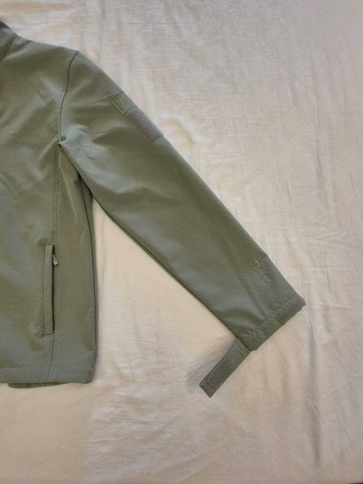 Softshell / Jacheta rezistenta la intemperii - marimea L