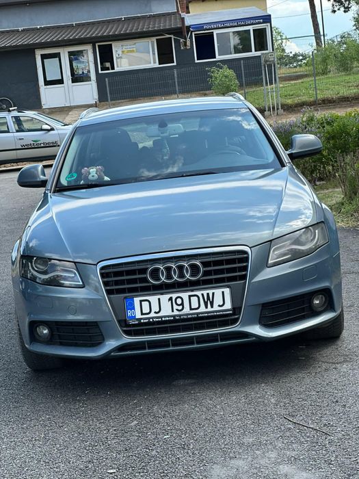 Audi  A4. b8 2.0 D vand / schimb