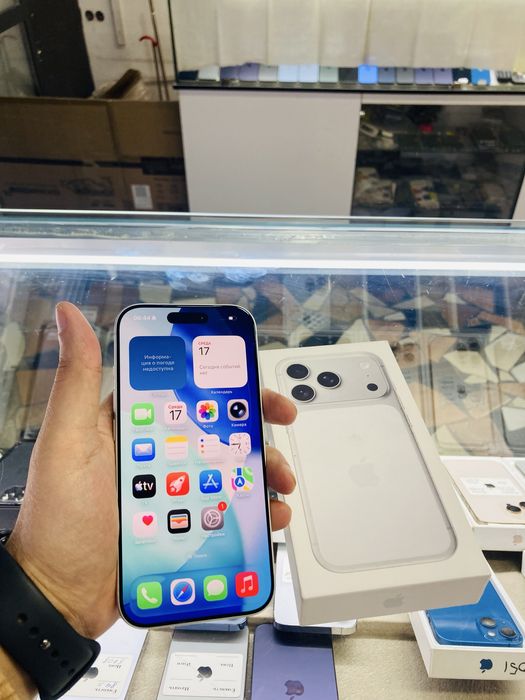 iPhone 17 Pro  256 gb silver 100%