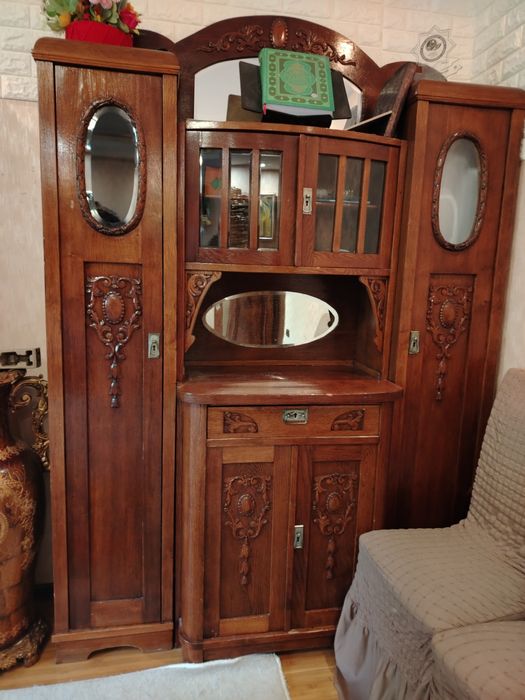 Антиквариат шкаф