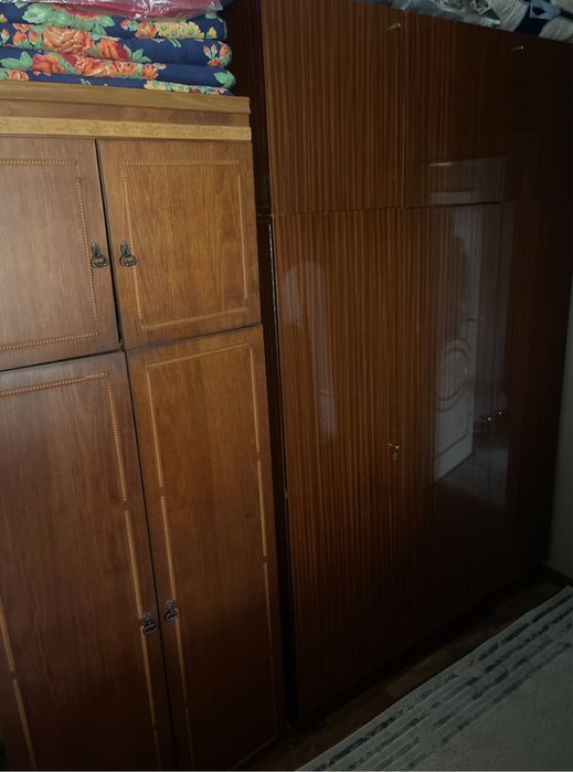 Продается шкаф с антрисолью.четырехдверный